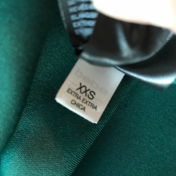 BEBE EMERALD GREEN halter A-line - Picture 4 of 4